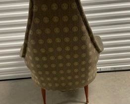 $875 USD       Mid Century Modern Adrian Pearsall High Back Slim Jim Chair PA107-21     DESCRIPTION: Extraordinary vintage high-back armchair in the manner of Adrian Pearsall for Craft Associates "Slim Jim" chair. The fabulous muted tonal upholstery from top to bottom make this chair truly one of a kind. Perfect for a statement piece in the office or home and sure to steal the show in any space harkening back to the nostalgia of the unconventional aesthetics of the late 60's and early 70's. 

DIMENSIONS: 35 x 27 x 41h

LOCATION: Local pick up NE Washington, D.C.  Contact us for shipper suggestions.

CONDITION: Used

This chair has been very well cared for and is in excellent condition.  No pulls, stains or discoloration.      https://goodbyhello.com/products/mid-century-modern-upholstered-chair-pa107-21?_pos=12&_sid=7ea65b4aa&_ss=r