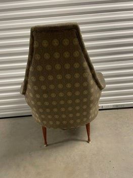 $875 USD       Mid Century Modern Adrian Pearsall High Back Slim Jim Chair PA107-21     DESCRIPTION: Extraordinary vintage high-back armchair in the manner of Adrian Pearsall for Craft Associates "Slim Jim" chair. The fabulous muted tonal upholstery from top to bottom make this chair truly one of a kind. Perfect for a statement piece in the office or home and sure to steal the show in any space harkening back to the nostalgia of the unconventional aesthetics of the late 60's and early 70's. 

DIMENSIONS: 35 x 27 x 41h

LOCATION: Local pick up NE Washington, D.C.  Contact us for shipper suggestions.

CONDITION: Used

This chair has been very well cared for and is in excellent condition.  No pulls, stains or discoloration.      https://goodbyhello.com/products/mid-century-modern-upholstered-chair-pa107-21?_pos=12&_sid=7ea65b4aa&_ss=r
