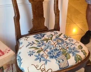 Set of 7 of these gorgeous Queen Anne Chairs