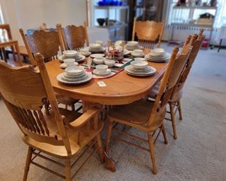 Oak Dining Table & Six Chairs
