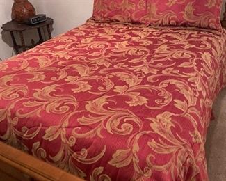 Bed matches dresser and chest of drawers 