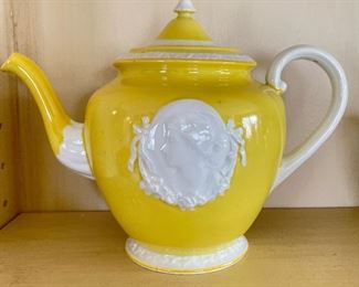 1920s Musterschutz Czech Porcelain No: 4716 Yellow Cameo Tea Pot. Photo 1 of 2. 