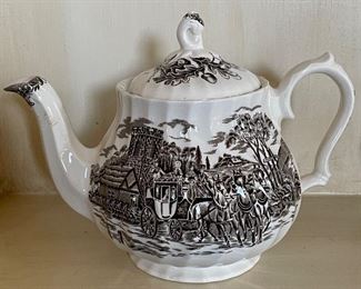 Royal Mail, Fine Staffordshire Ironstone Teapot. Photo 1 of 2. 