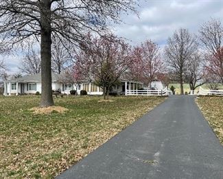 Estate Driveway (One lane)