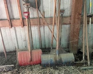 Shovels, Rakes and Yard Tools
