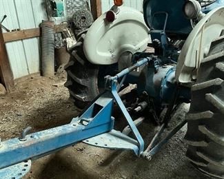 Ford 2000 Tractor Gas with Grading Tractor Blade
