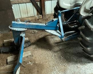 Ford 2000 Tractor Gas with Grading Tractor Blade