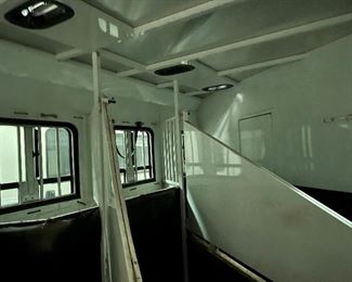 2005 F-Series SD Trails West Sierra Horse Trailer - Excellent Shape