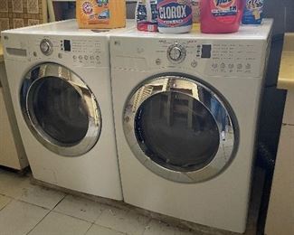 LG Front Load Washer and Gas Dryer in White