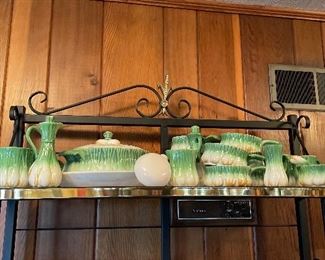 Vintage 1960s Georges Briard L'Oignon Large Set