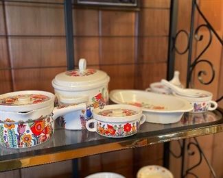 Royal Crown Porcelain Ovenware Paradise Dish Ware 