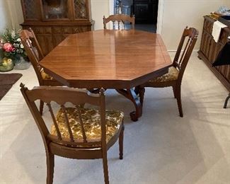 MCM Lammert Furniture Company Wood Dining Table and 4 Chairs 