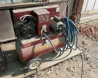 Central Hardware Air with Hose