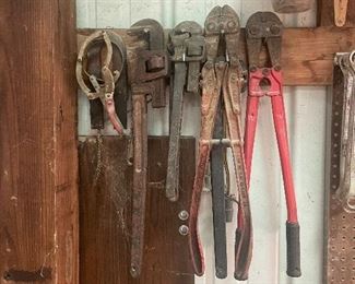 Heavy Duty Pipe Wrenches and Bolt Cutters 
