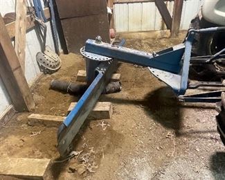 Ford 2000 Tractor Gas with Grading Tractor Blade