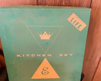 Vintage MCM Kitchen Utensils 8 Piece Set Copper Color