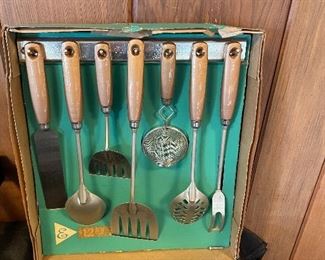 Vintage MCM Kitchen Utensils 8 Piece Set Copper Color