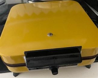 Vintage Sears Roebuck Waffle Maker Baker Grill Model 632 647 200
