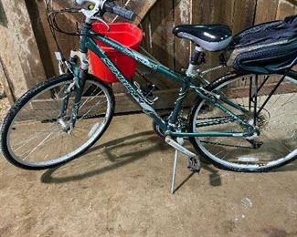 Schwinn Voyageur Sport Aluminum Bike