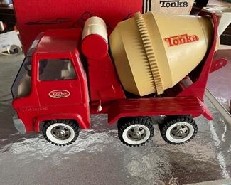 Tonka No. 620 Cement Mixer Truck W Box Steel Made in USA. Red White Vtg. 1960s