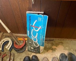 Vintage Horse Shoe Game Set
