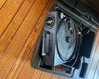 Kodak Carousel Slide Projector 760H Auto-Focus  with Hard Case