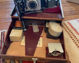Vintage Polaroid Land Camera Model 110B & Polaroid Wink-Light in Original Case 