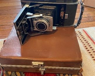 Vintage Polaroid Land Camera Model 110B & Polaroid Wink-Light in Original Case 