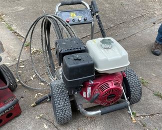 BE Professional 4000 PSI (Gas - Cold Water) Pressure Washer w/ General Pump & Honda GX390 Engine