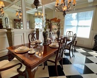 Large Ethan Allen Dining Table w/6 Chairs $2900