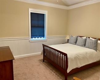 Slated Queen Sleigh Bed $395