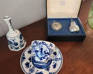 Delft teacup and more 