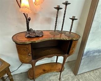 Unique Accent Table, Lily Pad Lamp