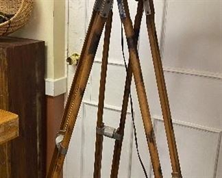 Birns and Sawyer VG100 Junior Tripod Lamp