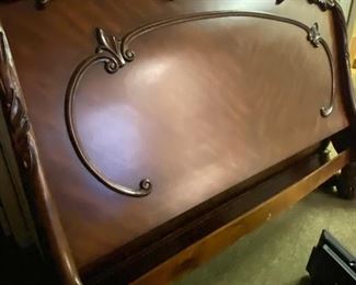 Gorgeous King Sized Bed!