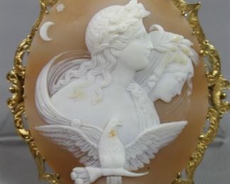 Fine cameo with gold frame
