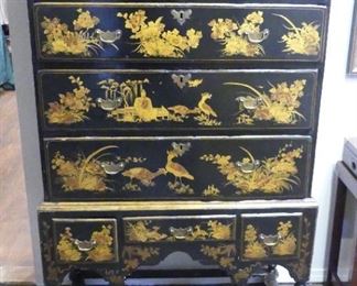 18th century Chinoiserie decorated highboy