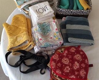 Potholders, Cookbooks, Wash Rags, Lunch Bags and more!