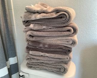 Bath Towels, Bath Mat, Toilet Paper Holder and Wood Decoration