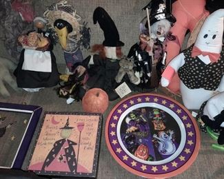 Assorted Halloween Decor