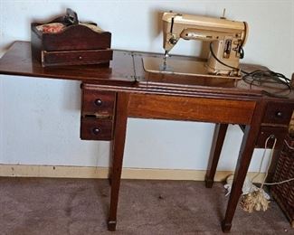 Vintage Singer Sewing Machine