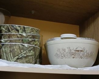 Mushroom theme mixing bowl set