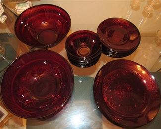 Luminarc ruby red set