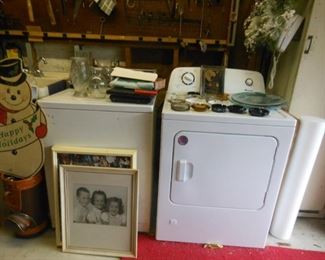 ALMOST NEW AMANA DRYER, USED 4 TIMES.