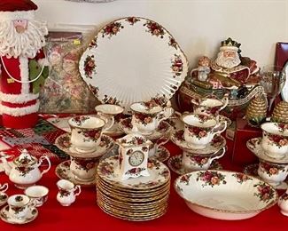 Vintage Royal Albert Old Country Rose Serving Pieces and Accessories 