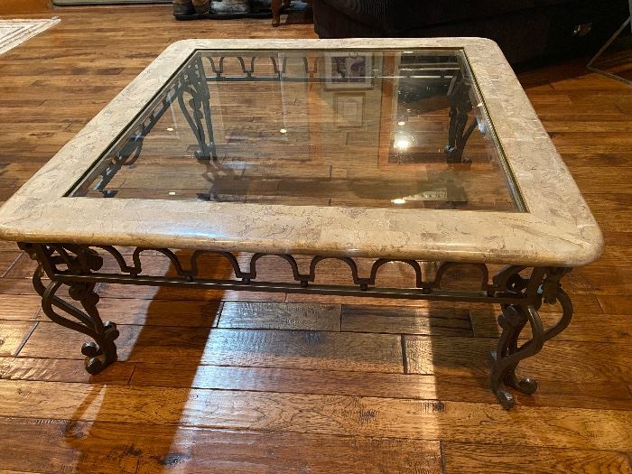 3’2” x 3’2”
Marble, glass & metal coffee table