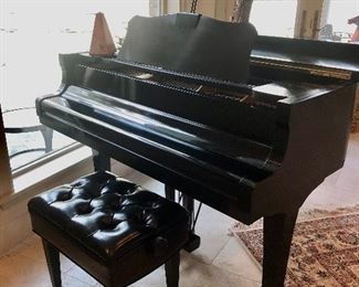 Yamaha ebony G3 grand piano