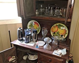 Hutch and it's full as you can see