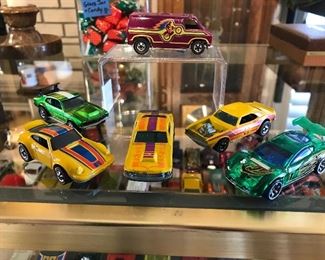 Hot Wheels in excellent condition, red-liner's and rare paint colors