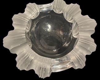 LALIQUE ASHTRAY
